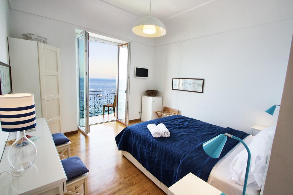 Capri Inn Rum bild