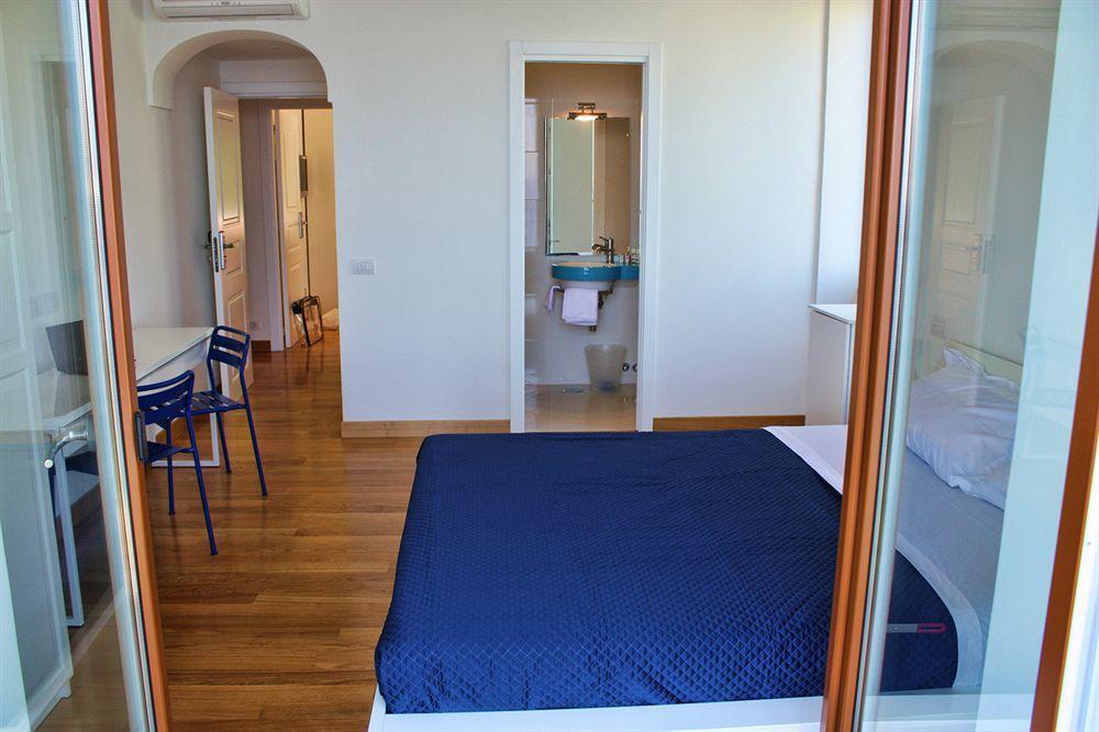Capri Inn Exteriör bild