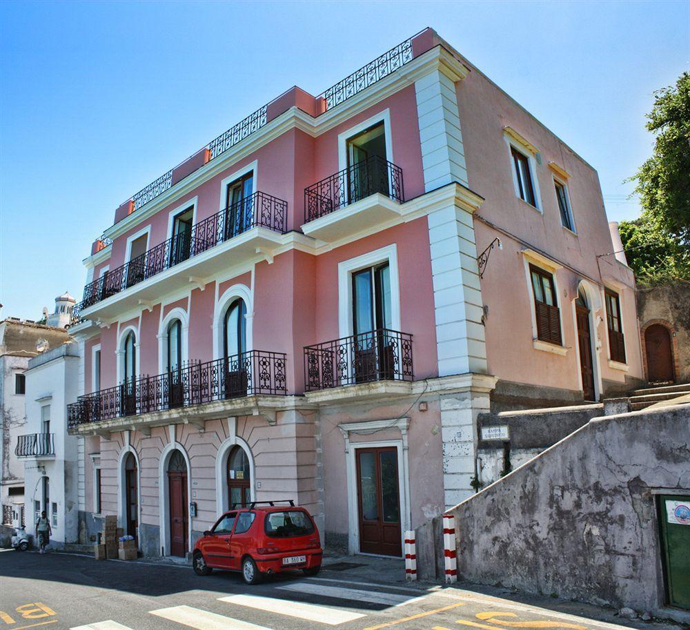 Capri Inn Exteriör bild