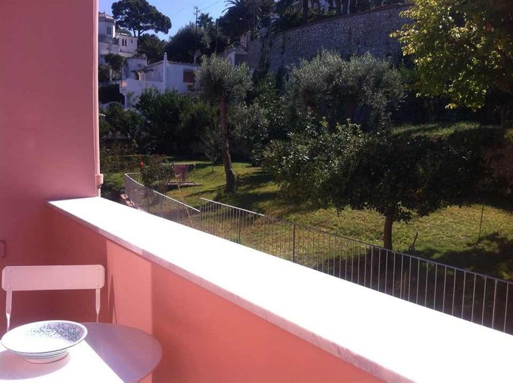 Capri Inn Exteriör bild