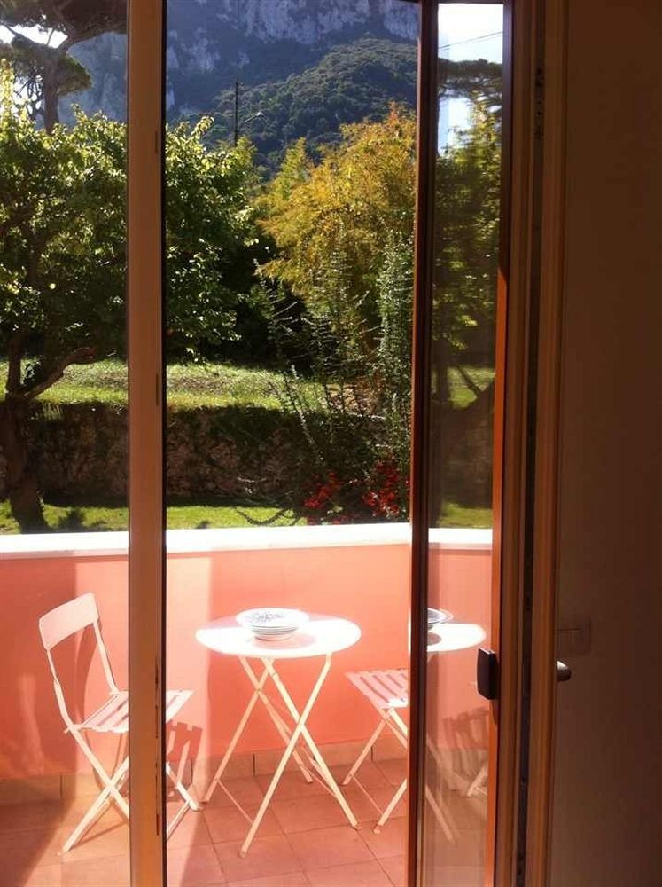 Capri Inn Exteriör bild