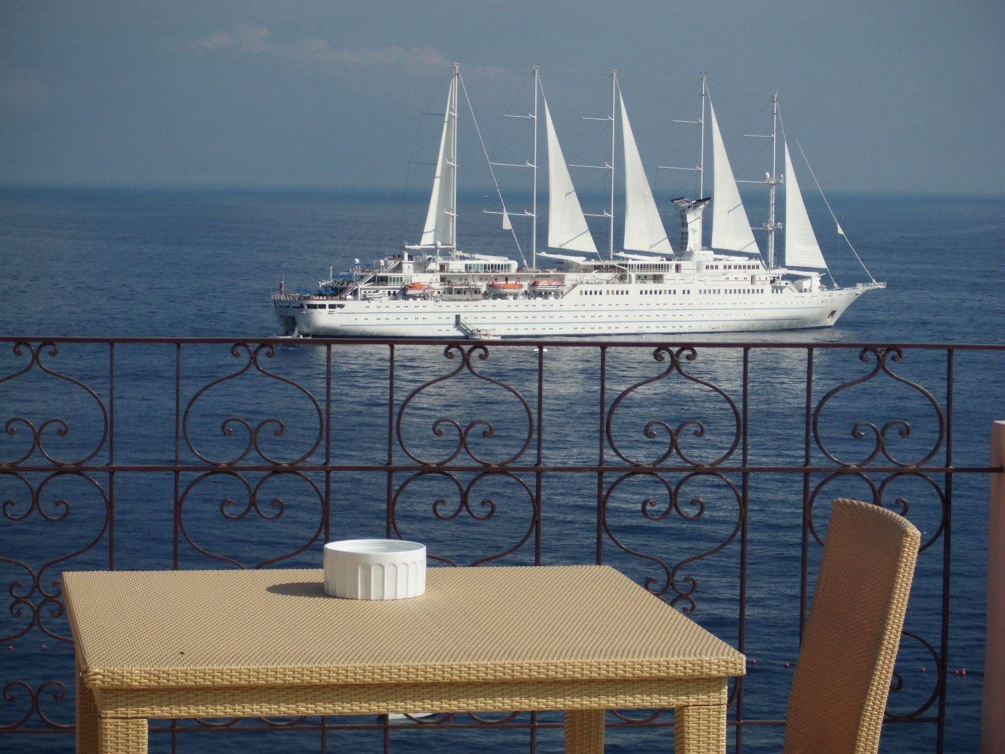 Capri Inn Exteriör bild